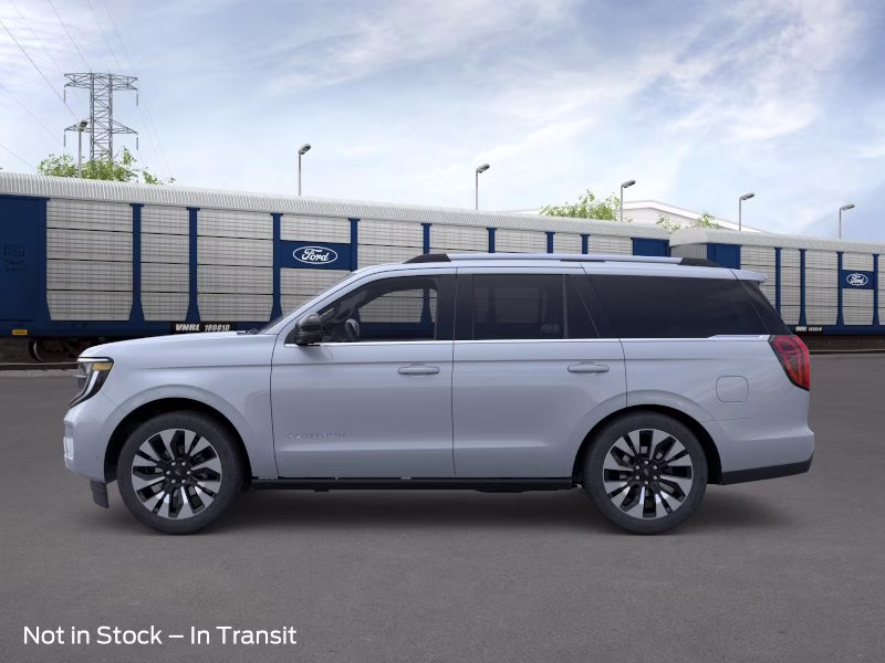 2026 Glacier Gray Metallic Tri-Coat Ford Expedition Platinum 4X4 SUV