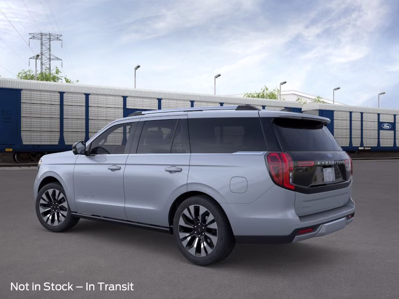 2026 Glacier Gray Metallic Tri-Coat Ford Expedition Platinum 4X4 SUV
