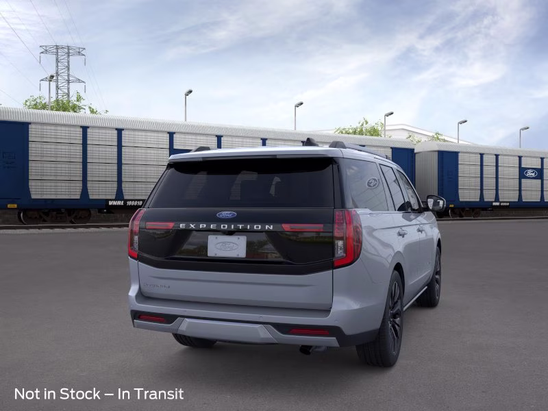 2026 Glacier Gray Metallic Tri-Coat Ford Expedition Platinum 4X4 SUV