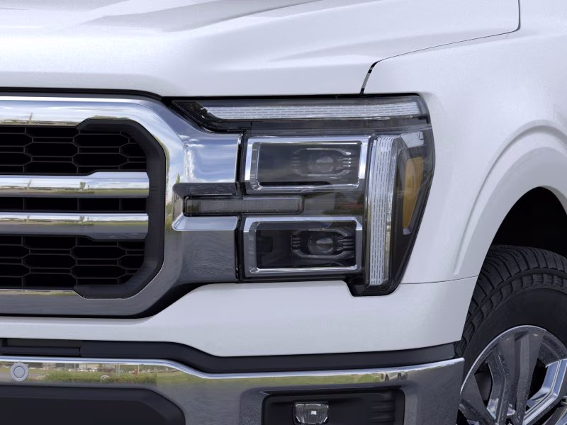 2026 Star White Metallic Tri-Coat Ford F-150 LARIAT 4X4 Truck