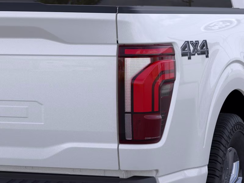 2026 Star White Metallic Tri-Coat Ford F-150 LARIAT 4X4 Truck