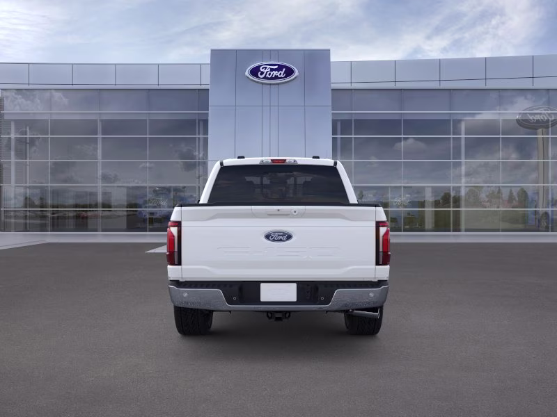 2026 Star White Metallic Tri-Coat Ford F-150 LARIAT 4X4 Truck