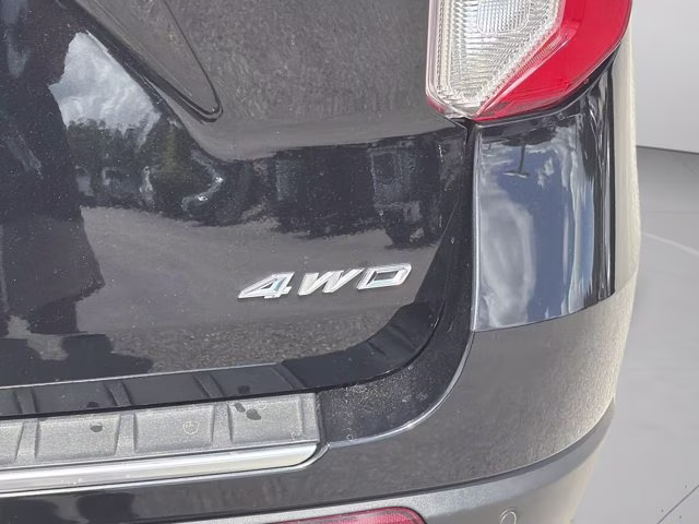 2022 Agate Black Metallic Ford Explorer Platinum 4X4 SUV