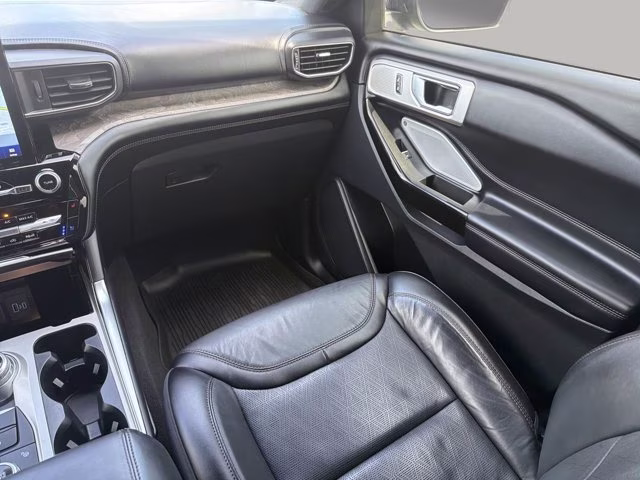 2022 Agate Black Metallic Ford Explorer Platinum 4X4 SUV