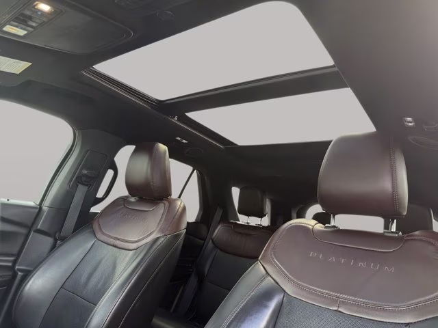 2022 Agate Black Metallic Ford Explorer Platinum 4X4 SUV