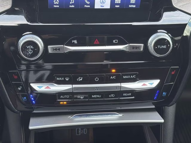 2022 Agate Black Metallic Ford Explorer Platinum 4X4 SUV