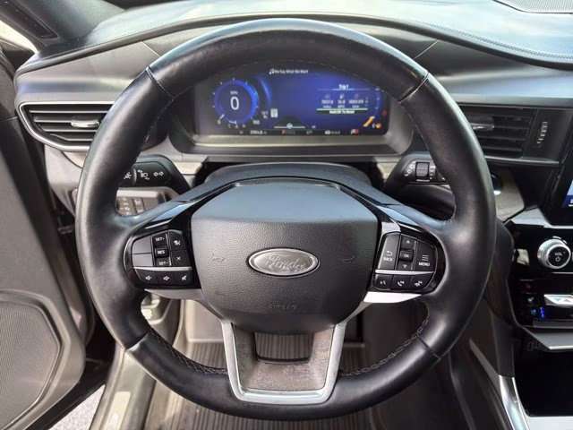 2022 Agate Black Metallic Ford Explorer Platinum 4X4 SUV
