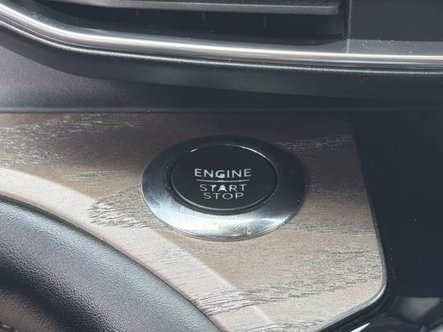 2022 Agate Black Metallic Ford Explorer Platinum 4X4 SUV