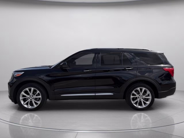 2022 Agate Black Metallic Ford Explorer Platinum 4X4 SUV