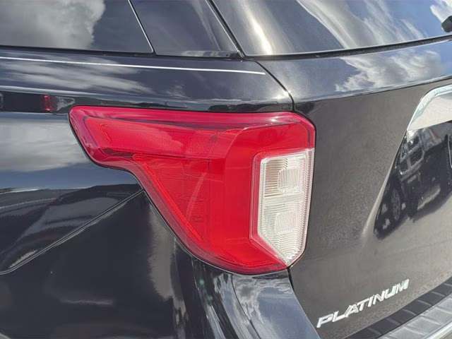 2022 Agate Black Metallic Ford Explorer Platinum 4X4 SUV