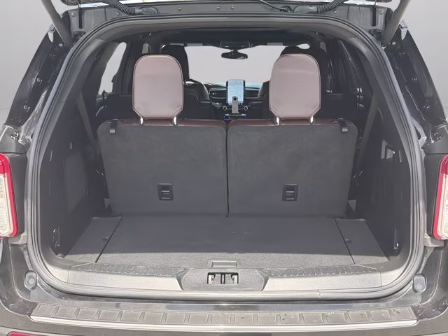 2022 Agate Black Metallic Ford Explorer Platinum 4X4 SUV