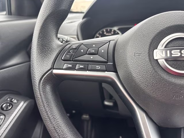 2024 Gun Metallic Nissan Altima 2.5 SV FWD Sedan