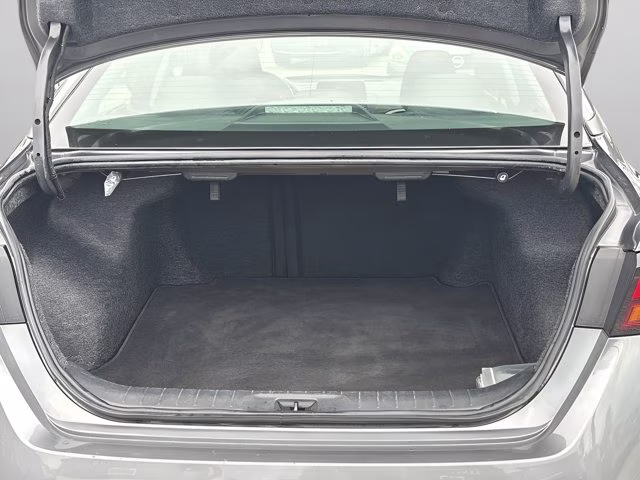 2024 Gun Metallic Nissan Altima 2.5 SV FWD Sedan