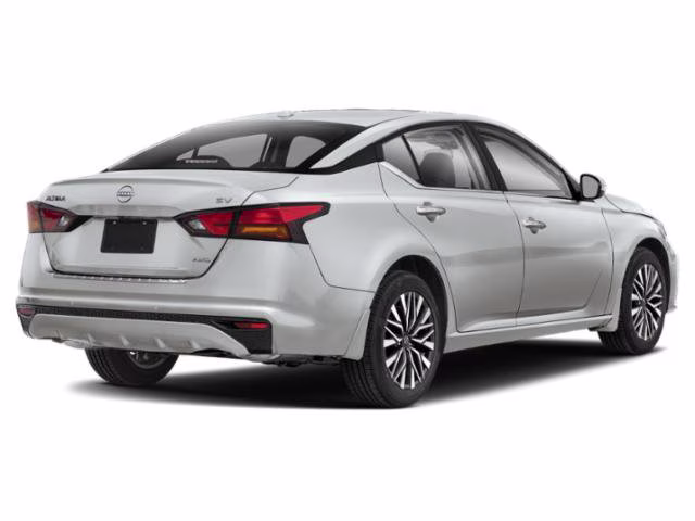 2024 Brilliant Silver Metallic Nissan Altima 2.5 SV FWD Sedan