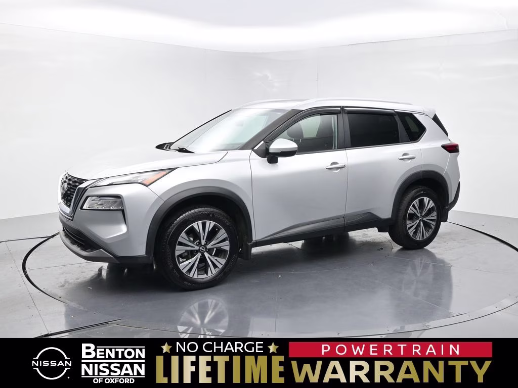 2022 Brilliant Silver Metallic Nissan Rogue SV FWD SUV