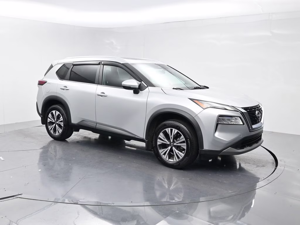 2022 Brilliant Silver Metallic Nissan Rogue SV FWD SUV