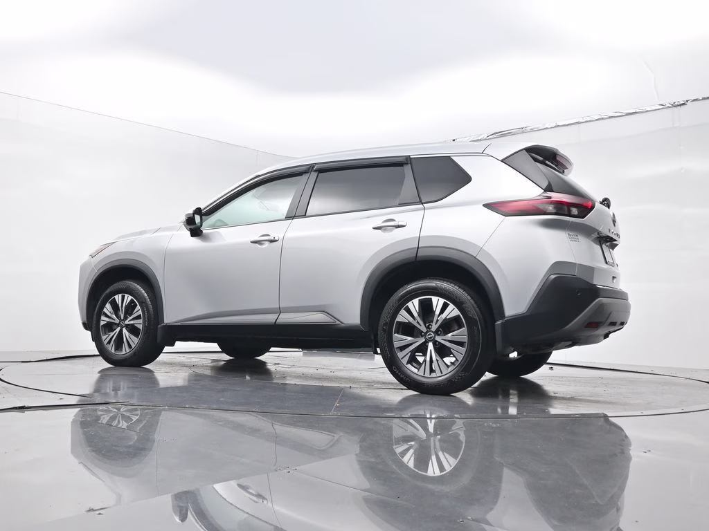2022 Brilliant Silver Metallic Nissan Rogue SV FWD SUV
