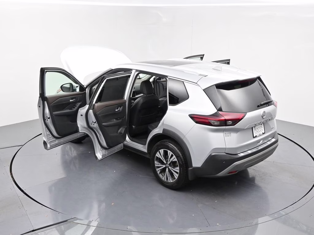 2022 Brilliant Silver Metallic Nissan Rogue SV FWD SUV