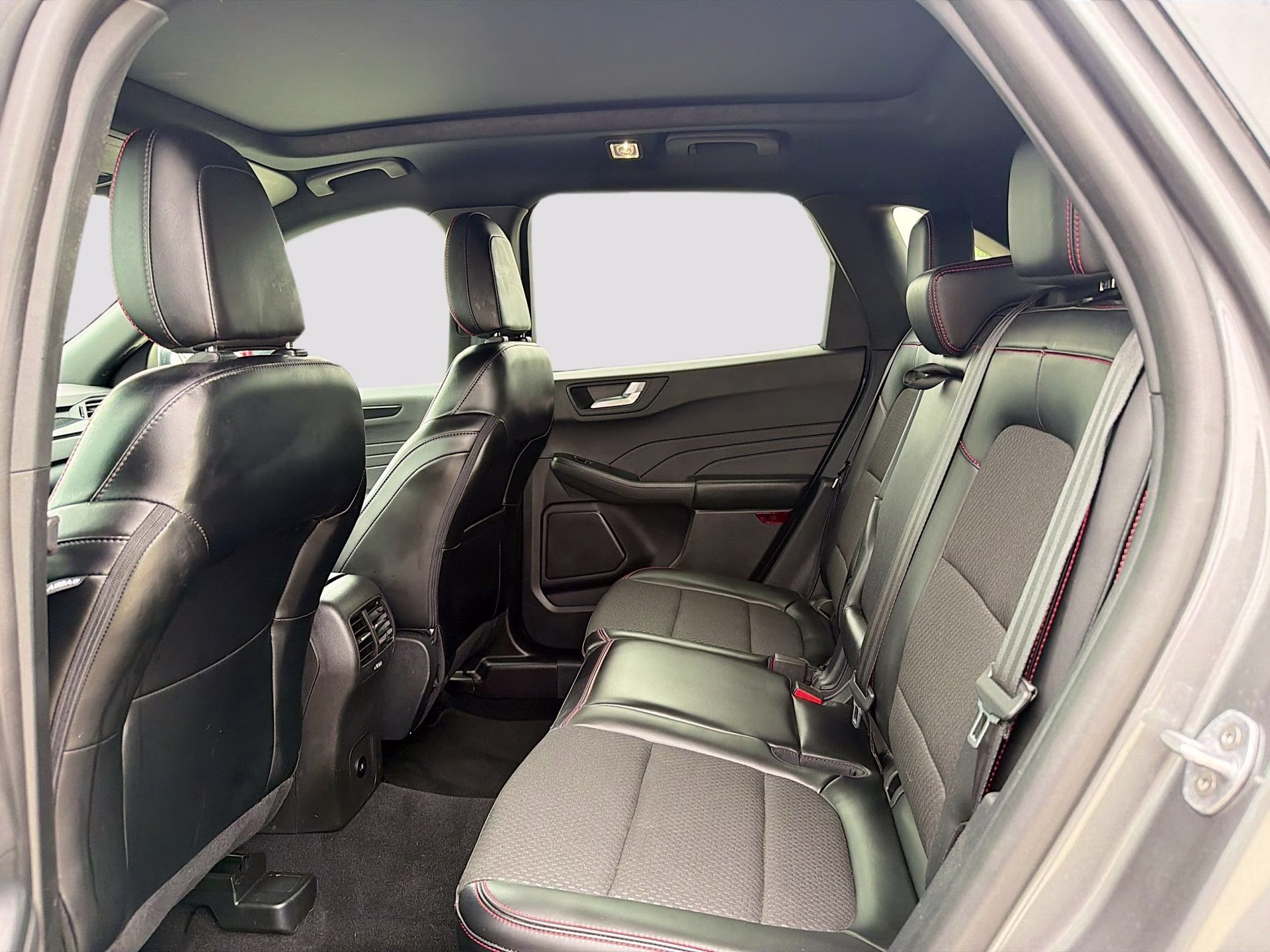2024 Gray Metallic Ford Escape ST-Line AWD SUV