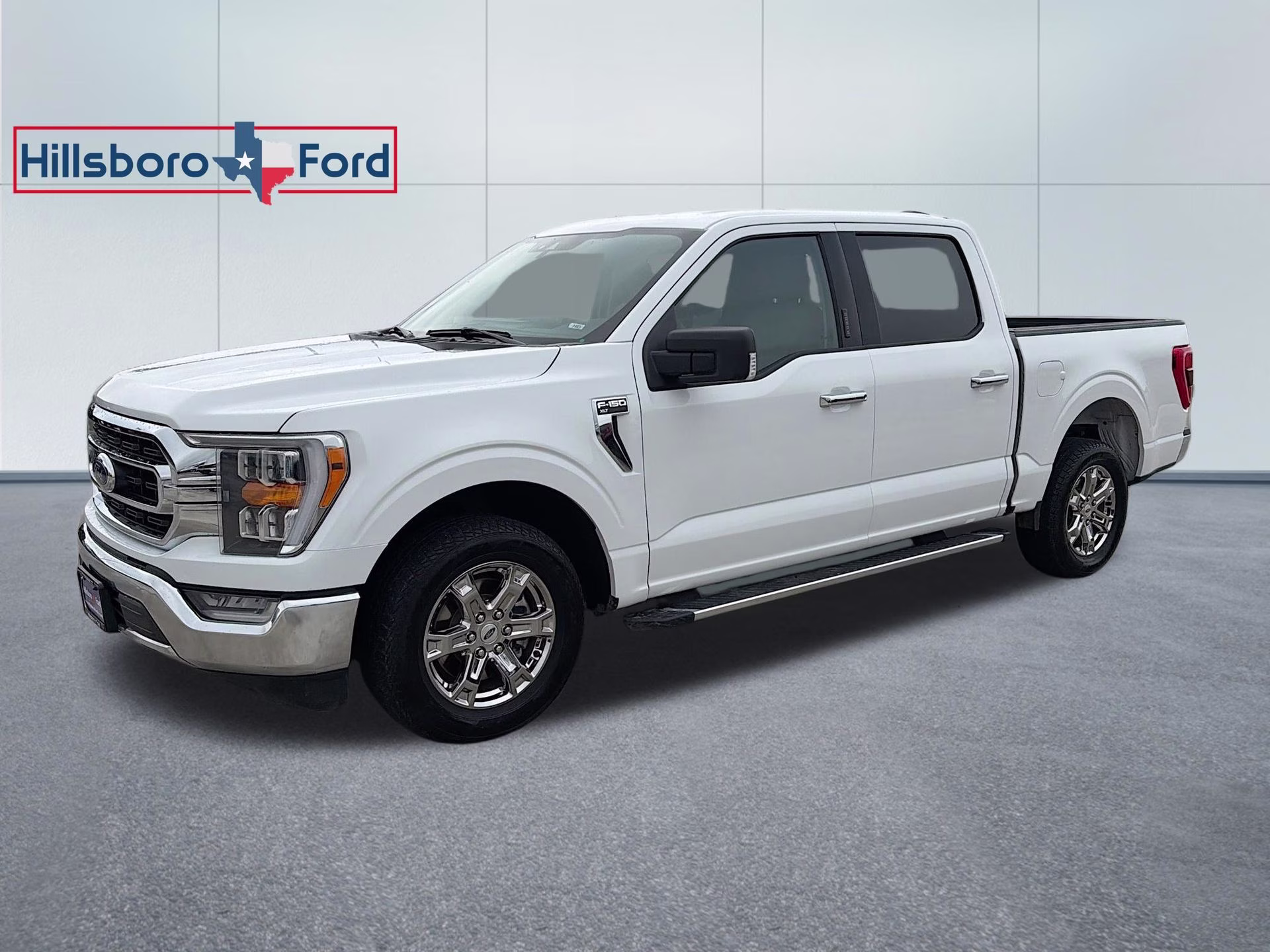 2022 Oxford White Ford F-150 XLT RWD Truck