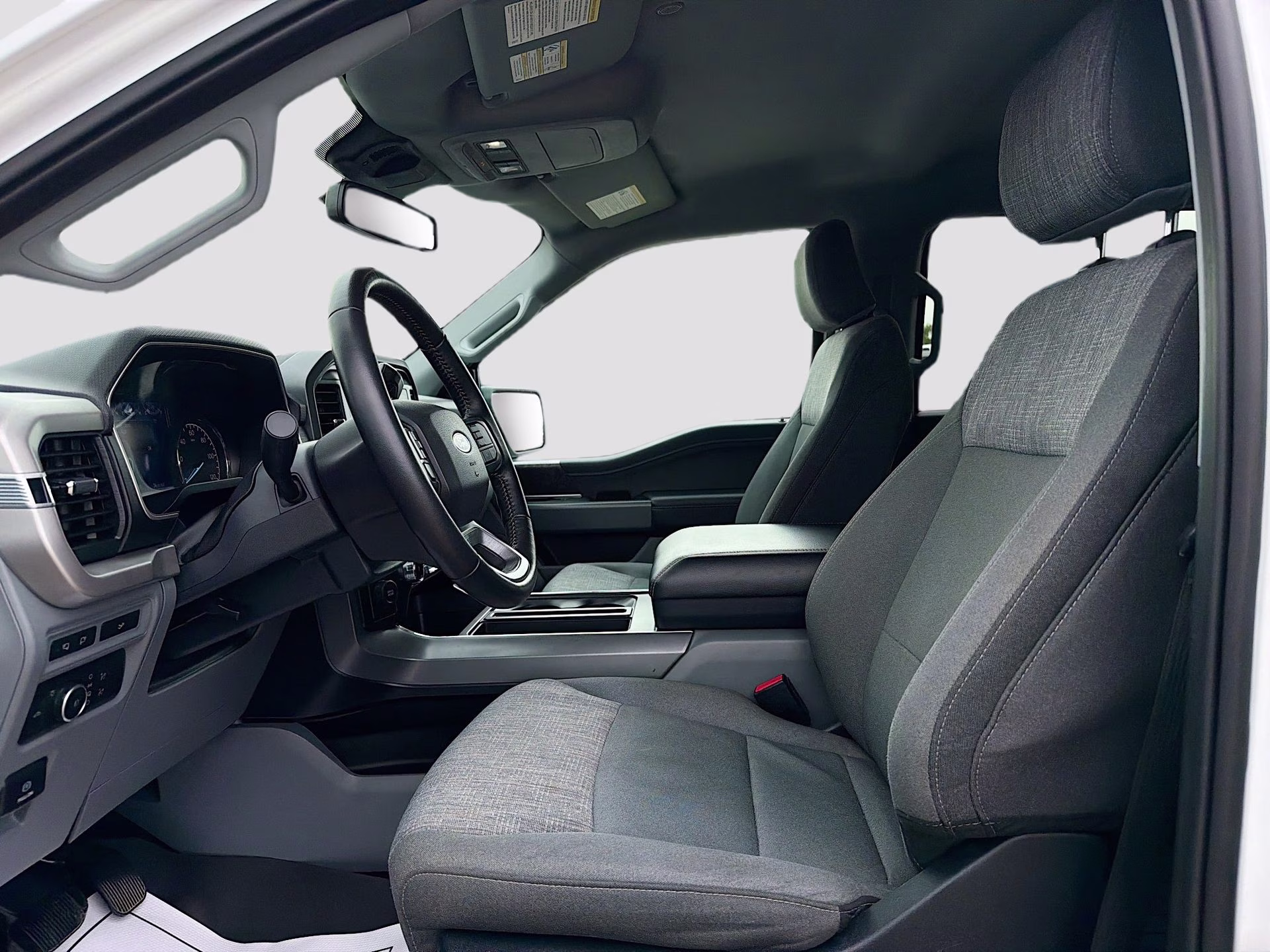 2022 Oxford White Ford F-150 XLT RWD Truck