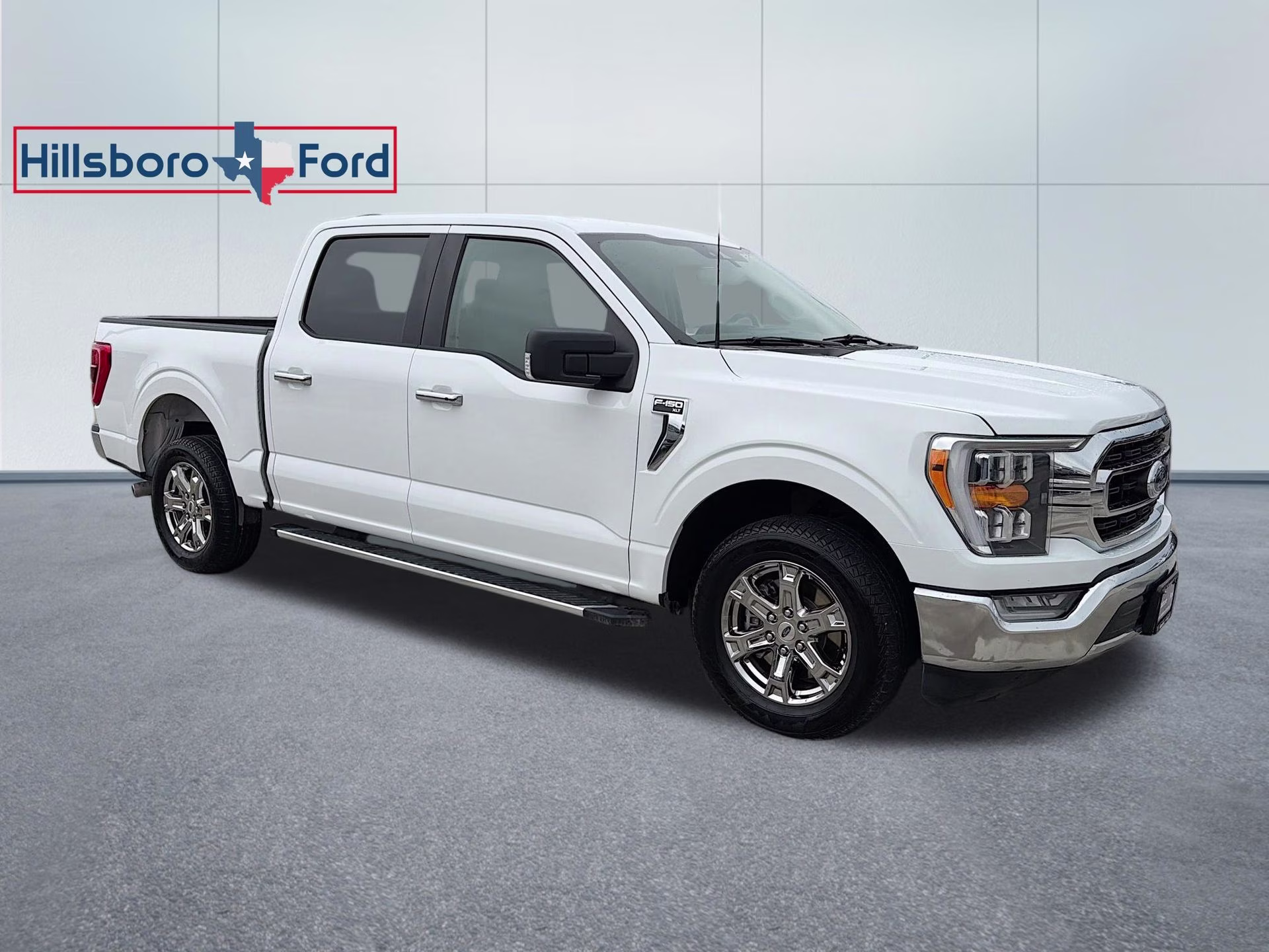 2022 Oxford White Ford F-150 XLT RWD Truck