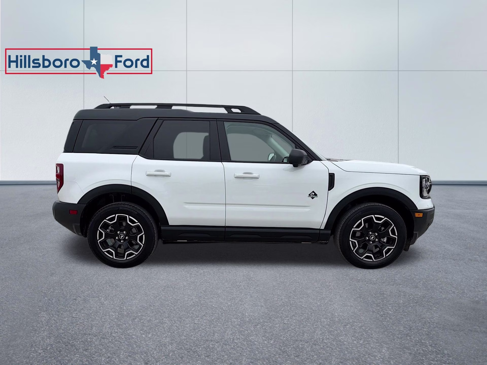 2025 Oxford White Ford Bronco Sport Outer Banks 4X4 SUV