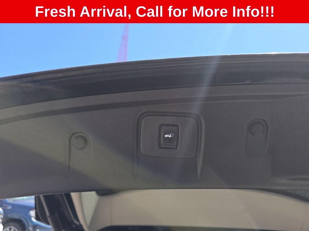 2017 Magnetic Black Metallic Nissan Murano Platinum FWD SUV
