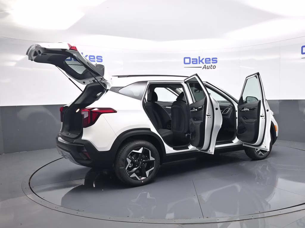 2026 Snow White Pearl Kia Seltos S AWD SUV