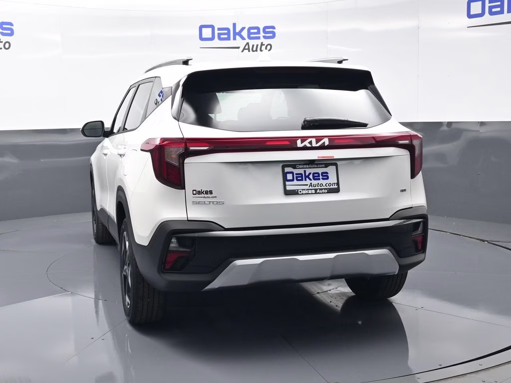 2026 Snow White Pearl Kia Seltos S AWD SUV