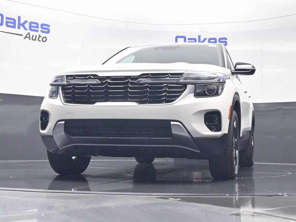 2026 Clear White/Black Roof Kia Seltos S AWD SUV