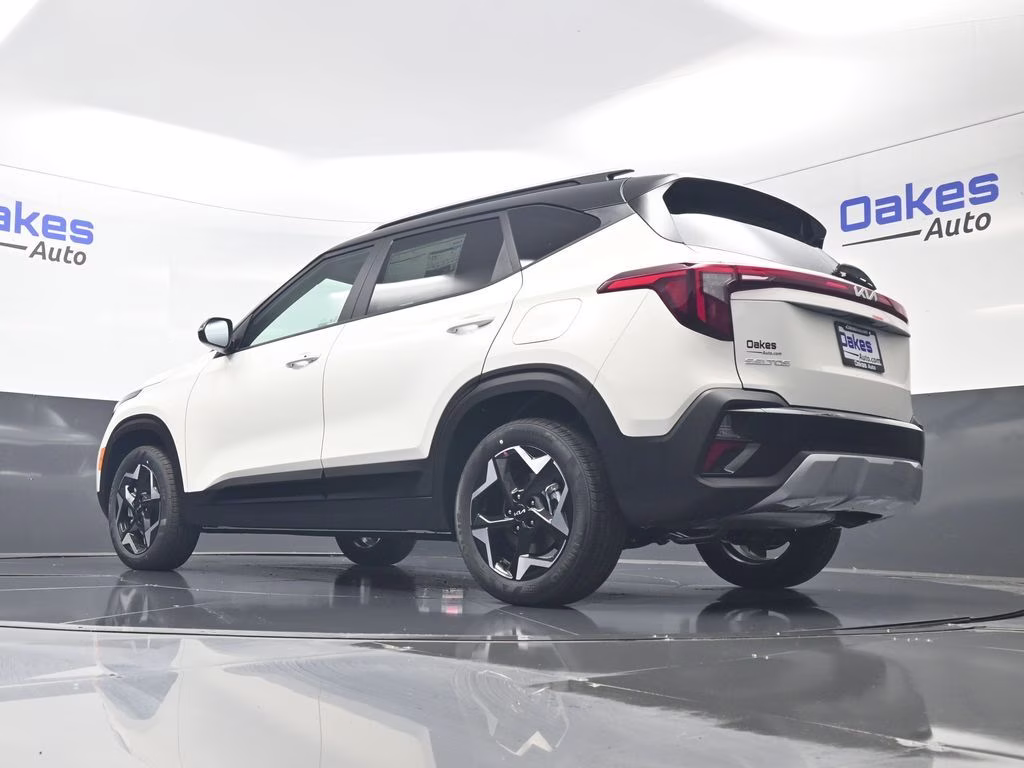 2026 Clear White/Black Roof Kia Seltos S AWD SUV