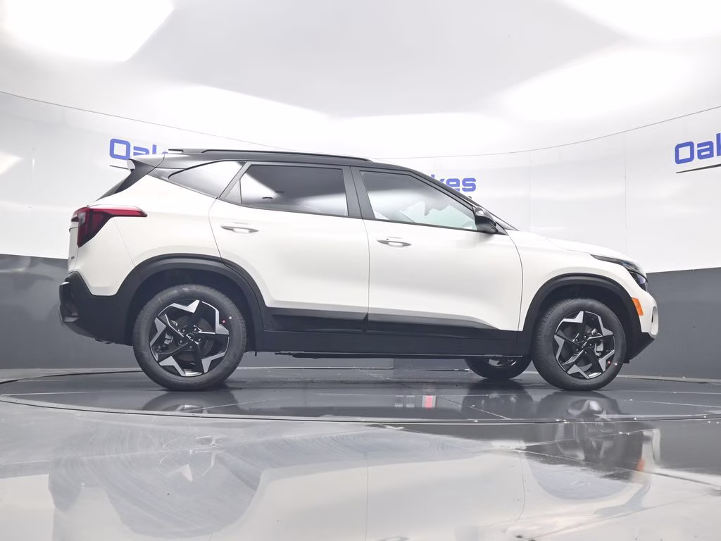 2026 Clear White/Black Roof Kia Seltos S AWD SUV