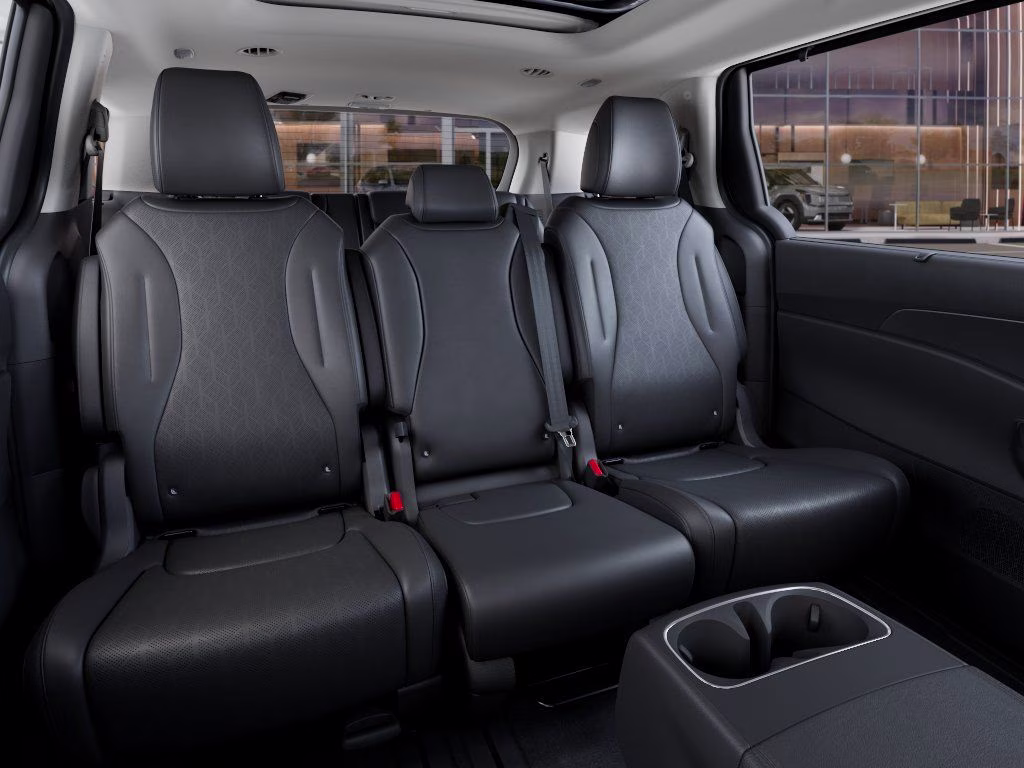 2026 Panthera Metal Kia Carnival Hybrid SX FWD Van