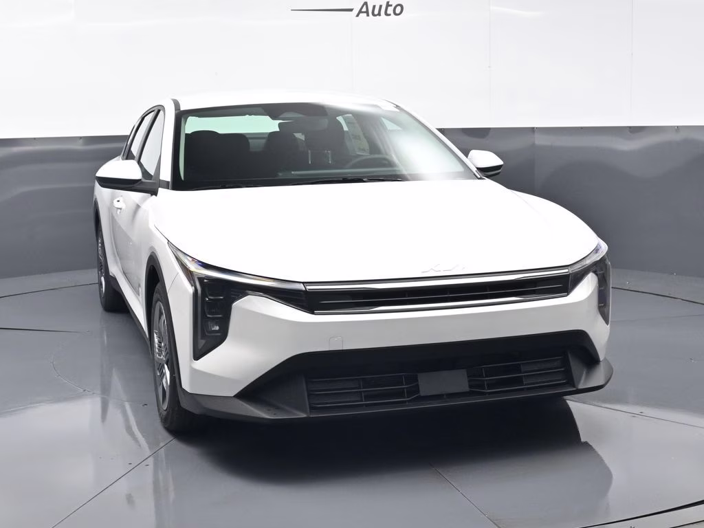 2026 Snow White Pearl Kia K4 LX FWD Sedan