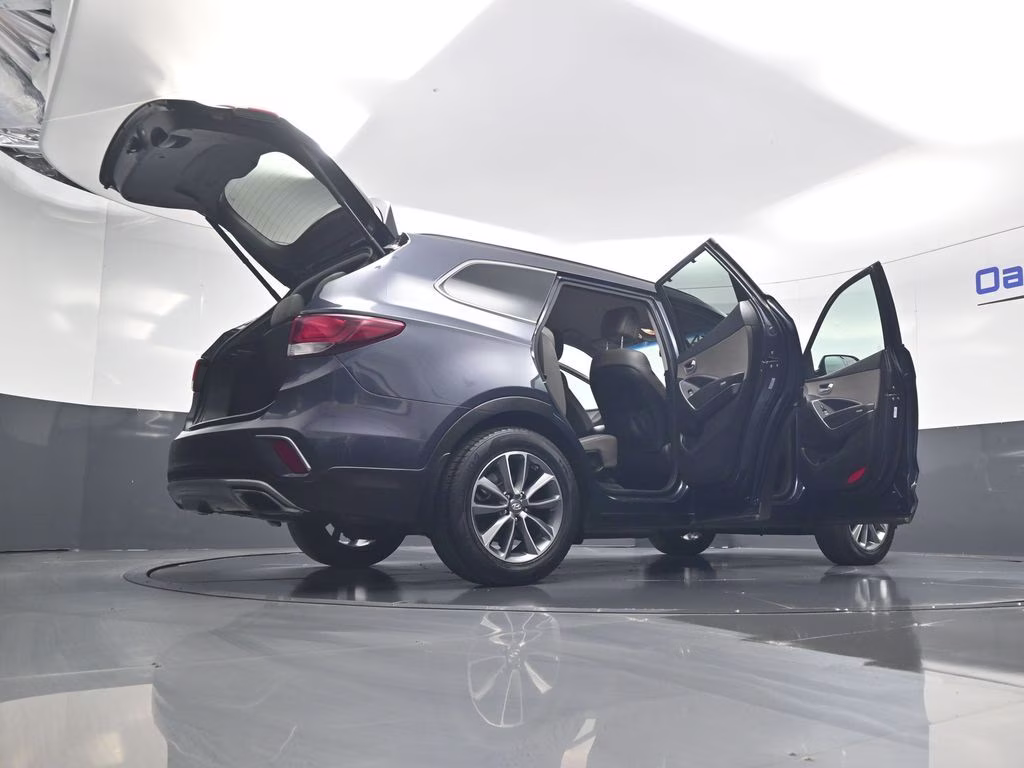 2019 Night Sky Pearl Hyundai Santa Fe XL SE FWD SUV