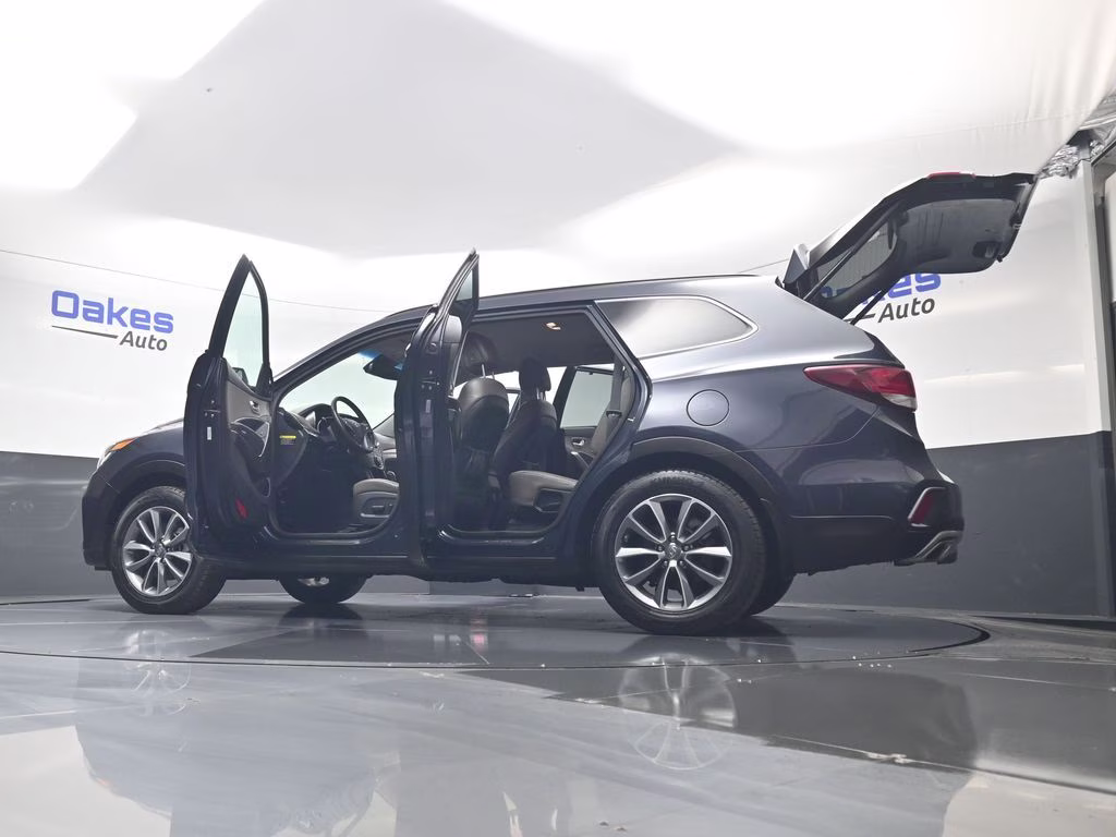 2019 Night Sky Pearl Hyundai Santa Fe XL SE FWD SUV