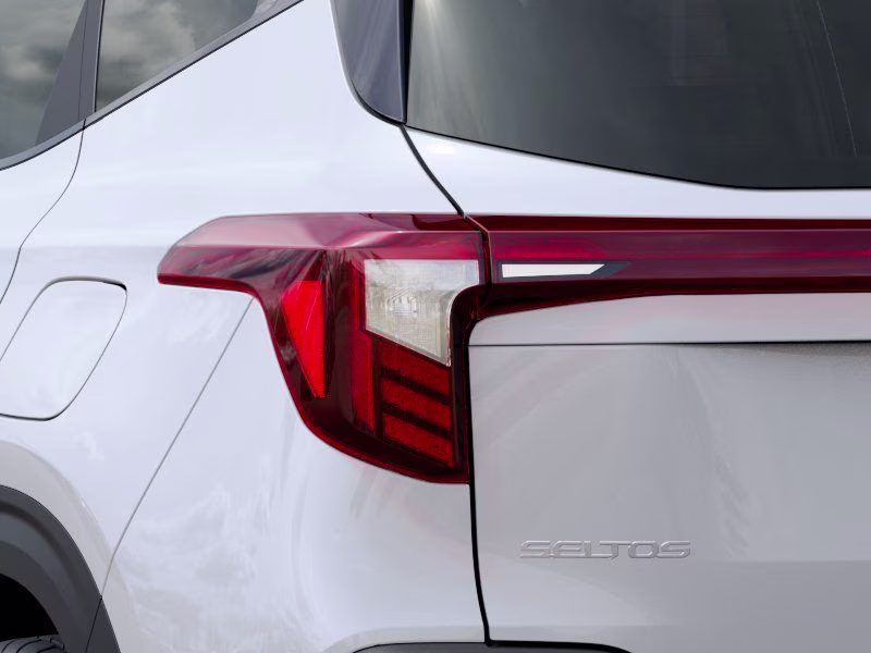 2026 Snow White Pearl Kia Seltos S AWD SUV