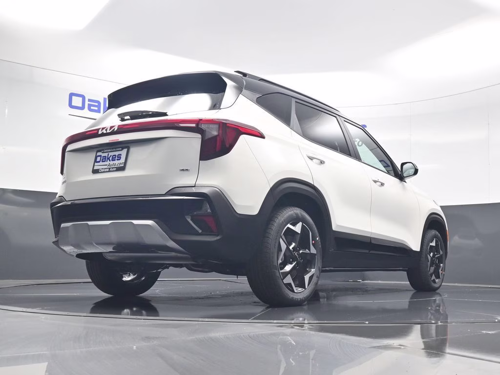 2026 Clear White/Black Roof Kia Seltos S AWD SUV