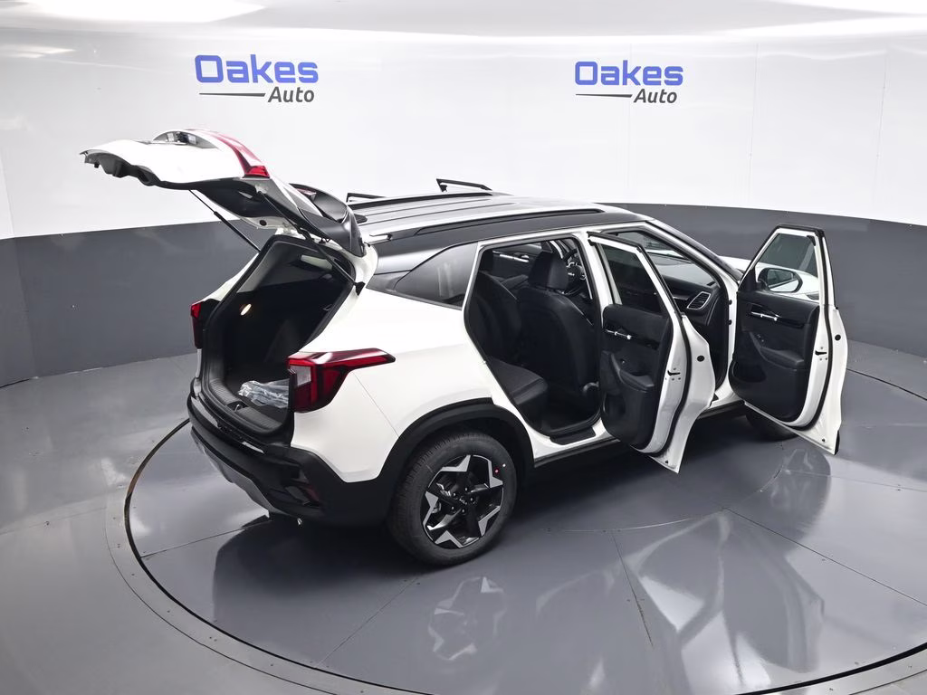 2026 Clear White/Black Roof Kia Seltos S AWD SUV