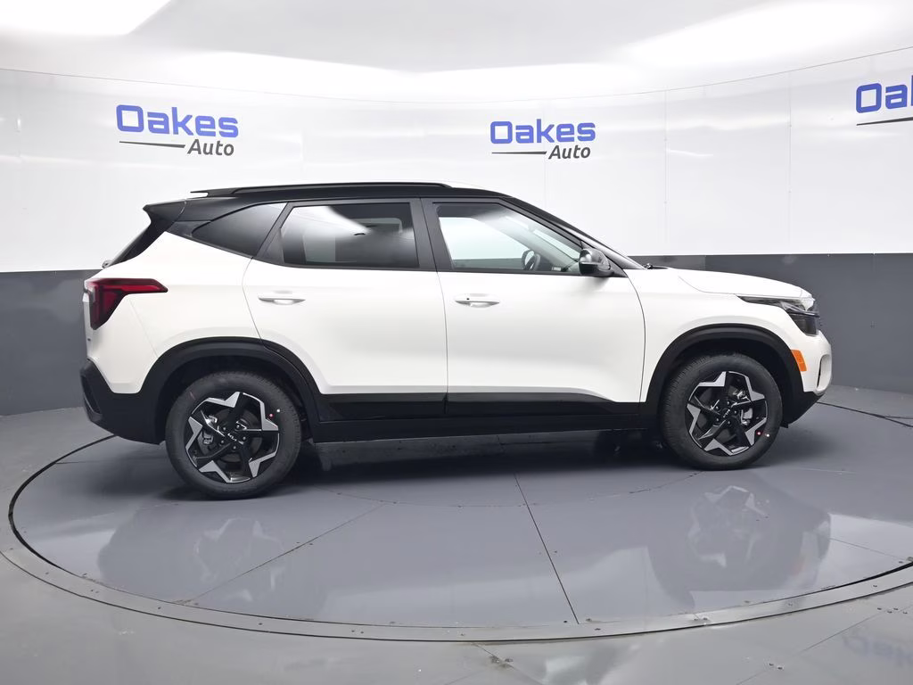 2026 Clear White/Black Roof Kia Seltos S AWD SUV