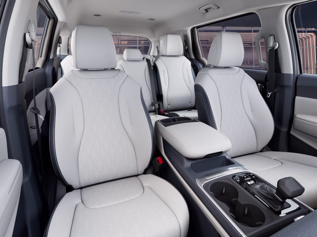2026 Ceramic Silver Kia Carnival EX FWD Van