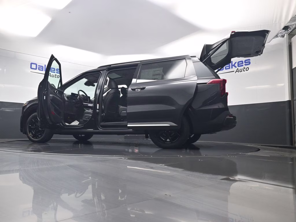 2026 Panthera Metal Kia Carnival Hybrid SX FWD Van