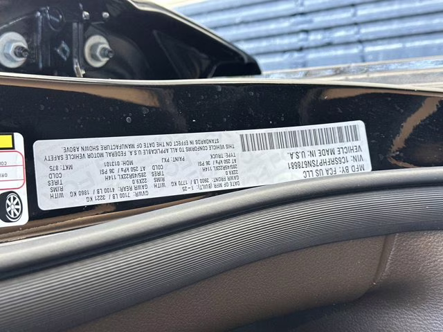 2025 Diamond Black Crystal Pearlcoat Ram 1500 Longhorn 4X4 Truck