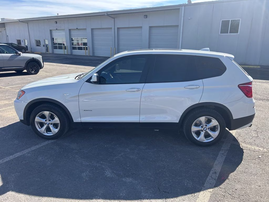 2011 BMW X3 xDrive28i's photo