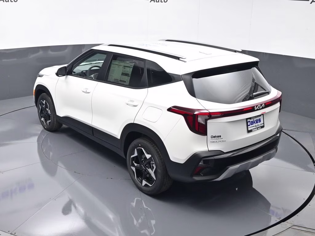 2026 Snow White Pearl Kia Seltos S AWD SUV