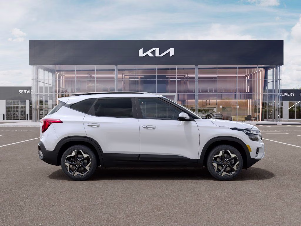 2026 Snow White Pearl Kia Seltos S AWD SUV
