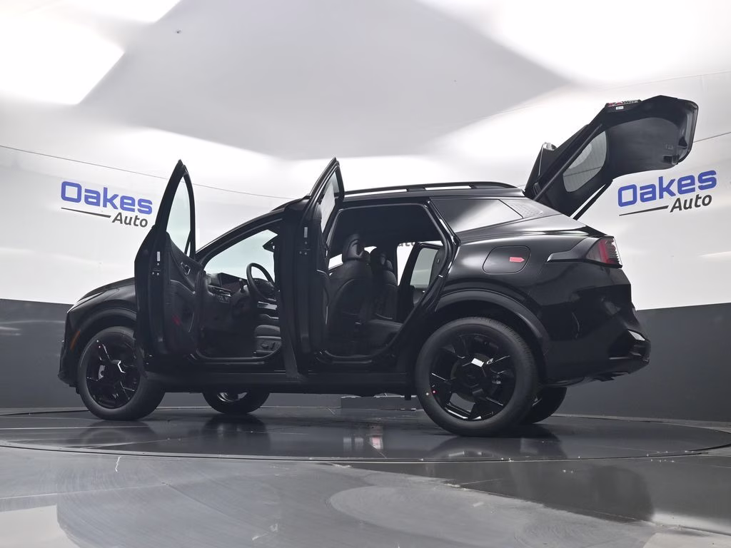 2026 Fusion Black Kia Sportage Hybrid X-Line AWD SUV