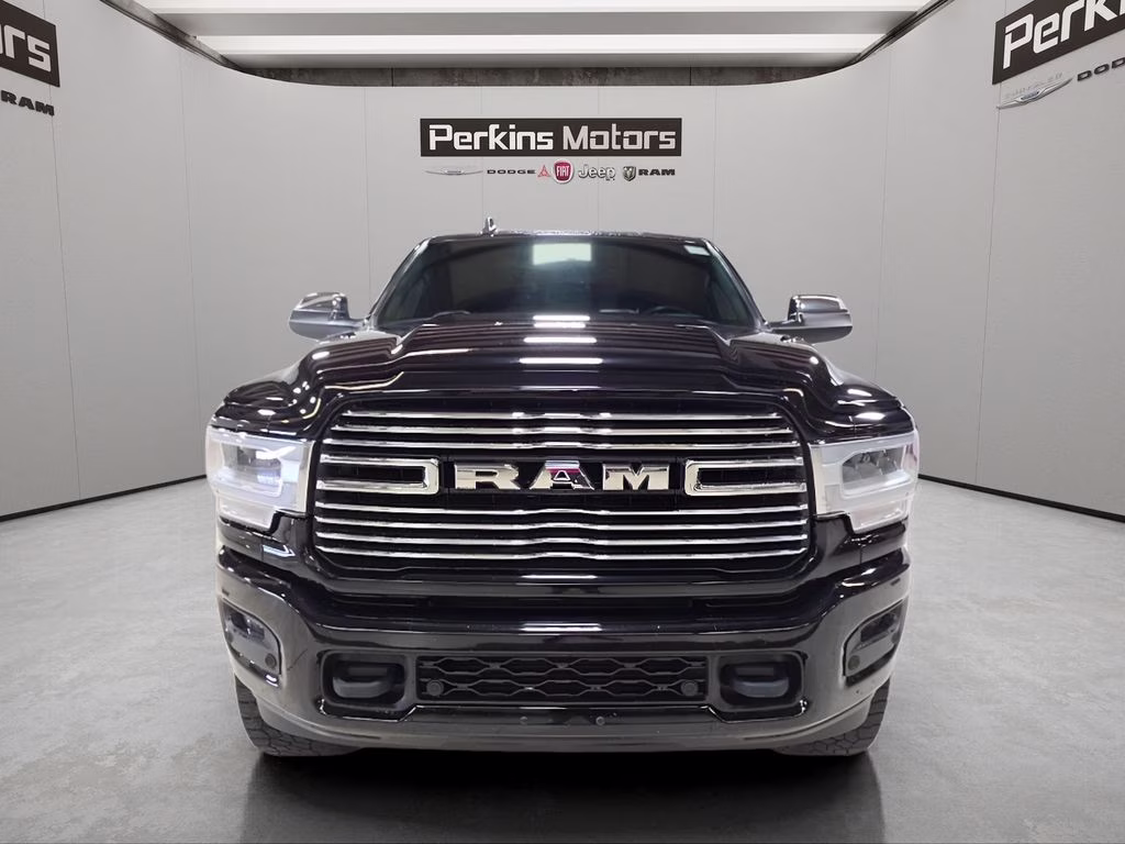 2022 Diamond Black Crystal Pearlcoat Ram 2500 Laramie 4X4 Truck