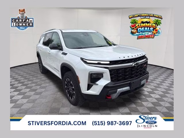 2025 Iridescent Pearl Tricoat Chevrolet Traverse Z71 AWD SUV